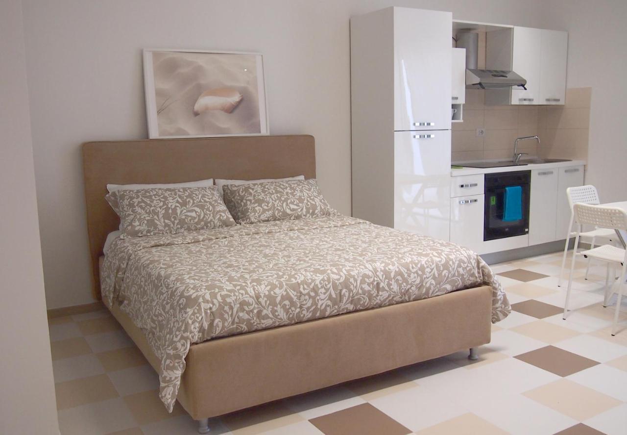 Le Rose Beach & Suites Appartamenti Fronte Mare A Villarosa Martinsicuro Dış mekan fotoğraf