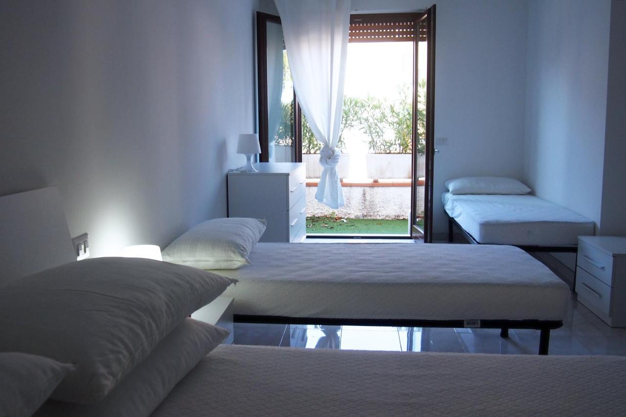 Le Rose Beach & Suites Appartamenti Fronte Mare A Villarosa Martinsicuro Dış mekan fotoğraf